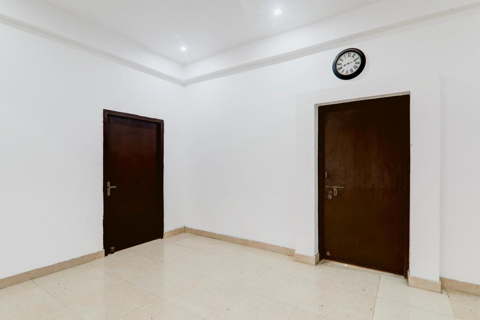 Super Hotel O Insaf Nagar Munshipuliya Formerly Vibrant Chinhat Kültér fotó