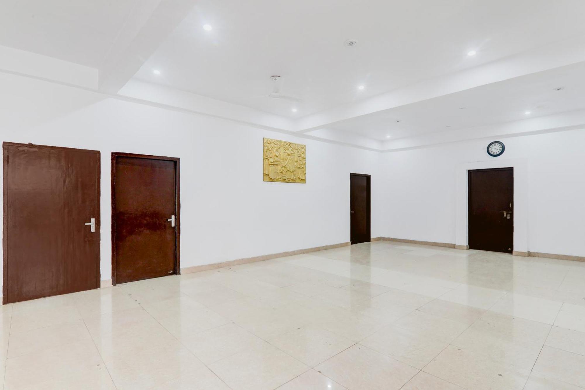 Super Hotel O Insaf Nagar Munshipuliya Formerly Vibrant Chinhat Kültér fotó